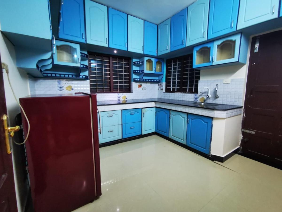 J2 Home Stay - Luxury Homes With Caravan Services Thiruvananthapuram Zewnętrze zdjęcie