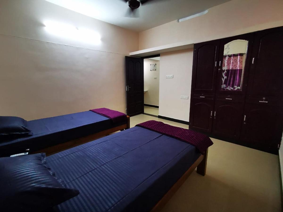 J2 Home Stay - Luxury Homes With Caravan Services Thiruvananthapuram Zewnętrze zdjęcie