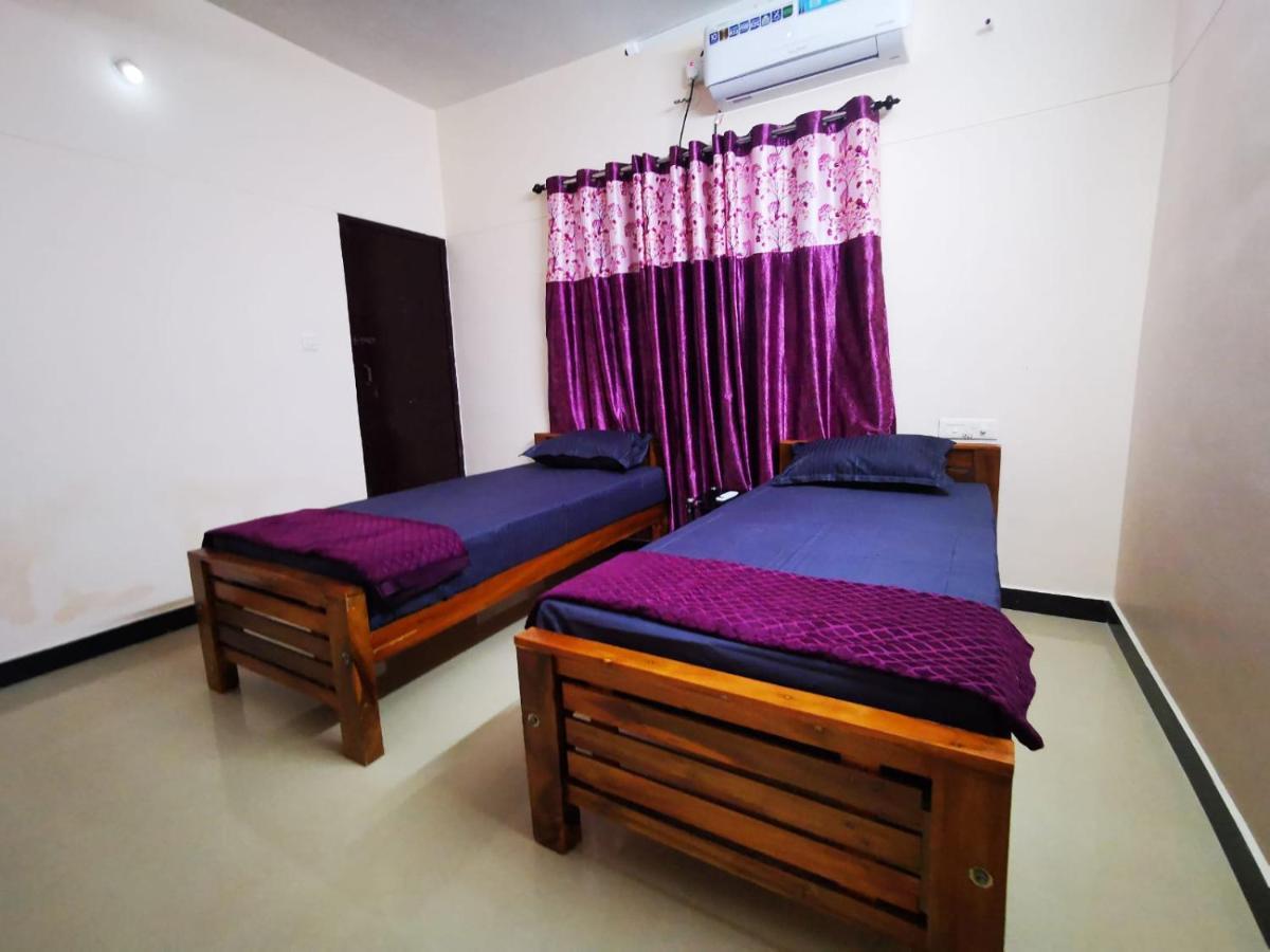 J2 Home Stay - Luxury Homes With Caravan Services Thiruvananthapuram Zewnętrze zdjęcie