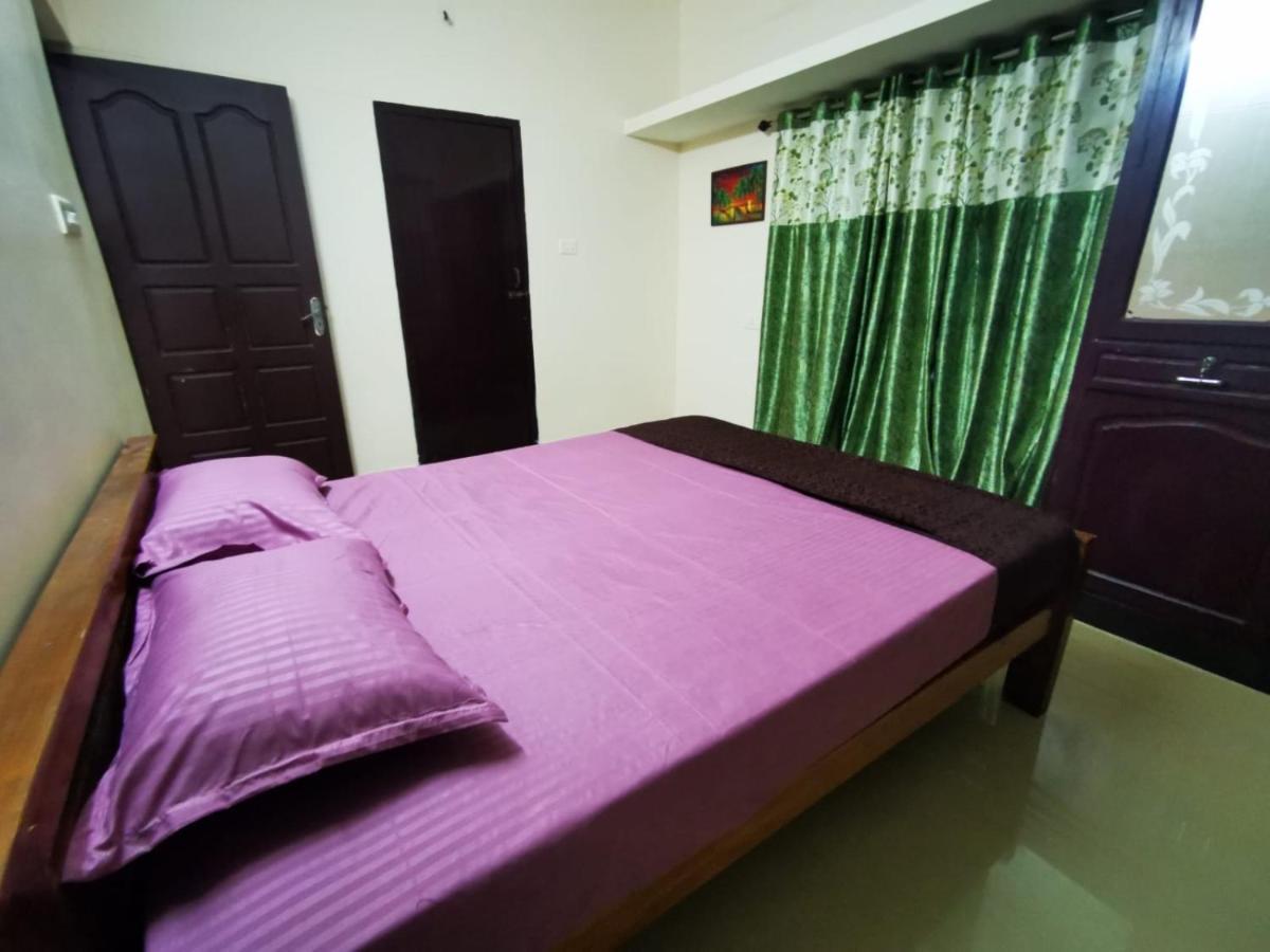 J2 Home Stay - Luxury Homes With Caravan Services Thiruvananthapuram Zewnętrze zdjęcie