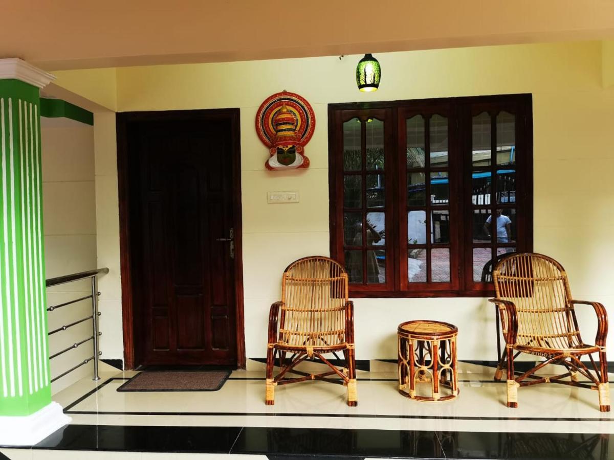 J2 Home Stay - Luxury Homes With Caravan Services Thiruvananthapuram Zewnętrze zdjęcie